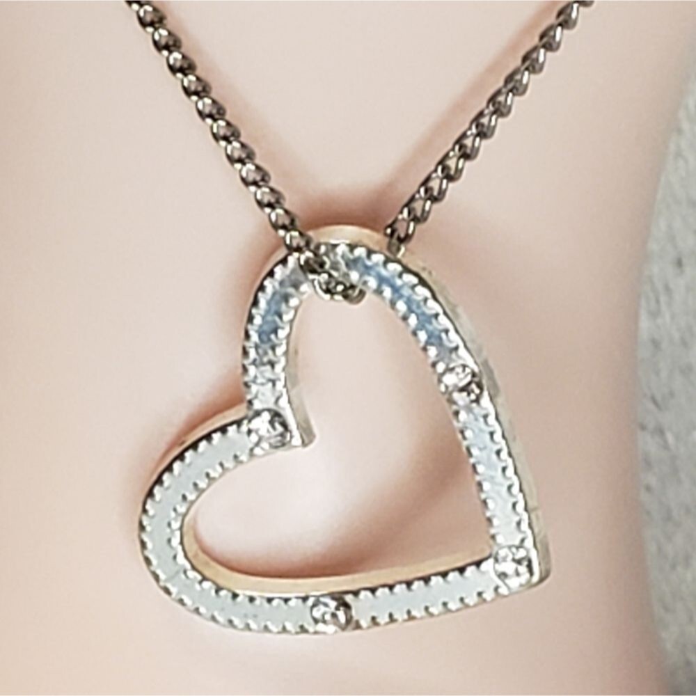 Silver heart pendant with 4 rhinestones on silver chain